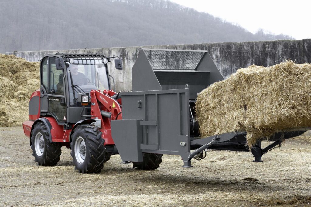 y77v k1600 wm image 3080 haecksler rund und quaderballen action