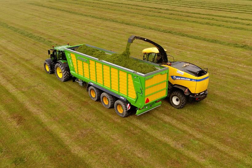 Нова генерация в силажните ремаркета - JOSKIN Silo-SPACE 2 3 4nfp silo space2 newholland
