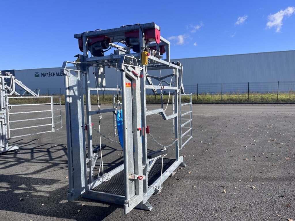 Електрически станок за крави PM 4400