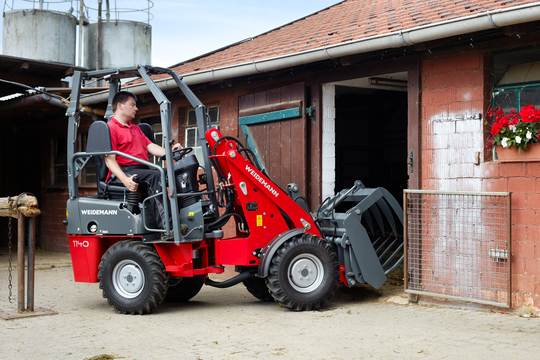 Компактен товарач Weidemann 1140 Hoftrac